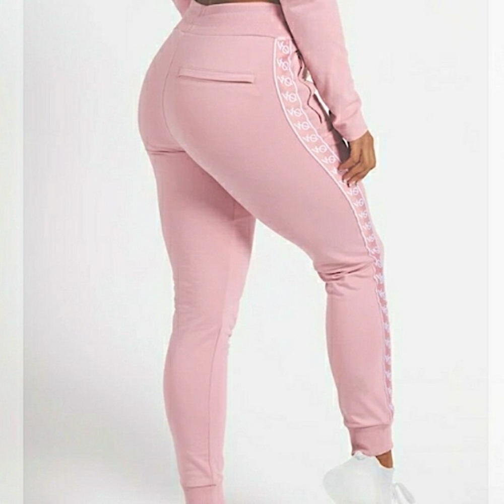 Vanquish joggers